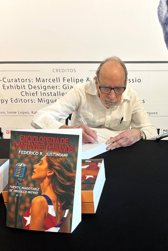 El escritor Federico Justiniani recoge en un libro la memoria de 250 cantantes cubanos