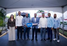 Gobierno entrega dos ambulancias a las provincias de Barahona y Montecristi
