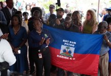 Haitianos en EEUU recuerdan el terremoto de 2010 con miedo de volver a un país en crisis