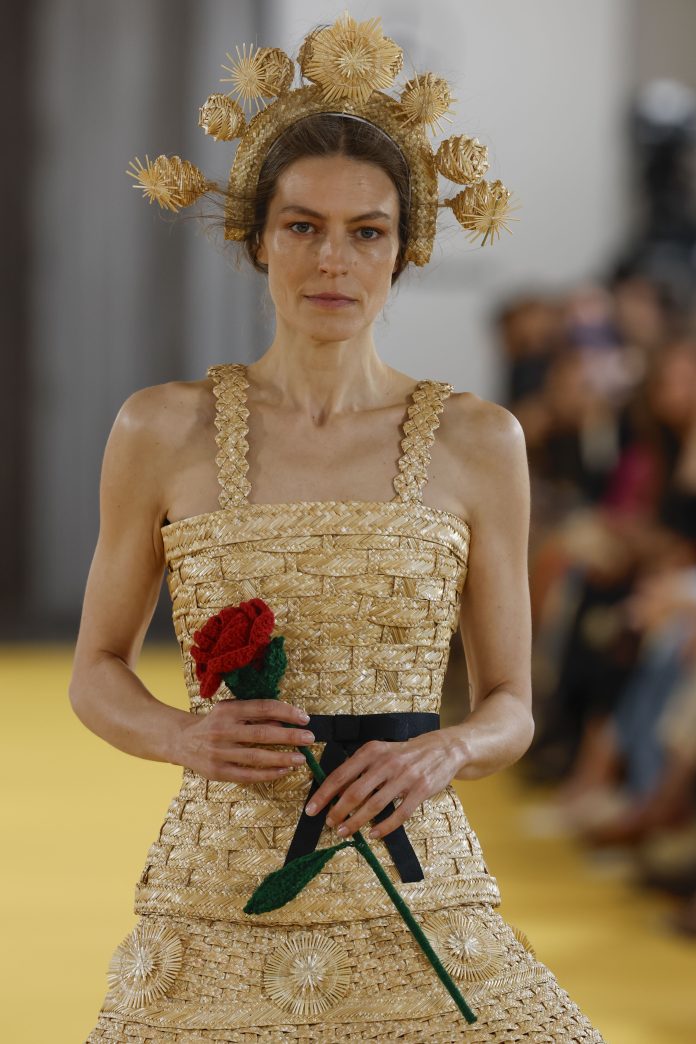 Ynésuelves da rienda suelta a su espiritualidad, inspirada en la Virgen de Guadalupe