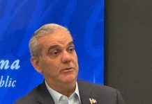 Presidente Luis Abinader arribó a Miami para recibir el premio “Campeón de la Libertad”
