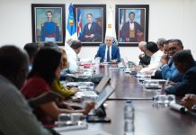 Luis Miguel De Camps instruye nueva política nacional sobre uso de celulares en centros educativos