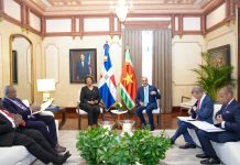 Presidente Abinader recibe a su homóloga de Surinam, Jennifer Geerlings-Simons, en visita oficial